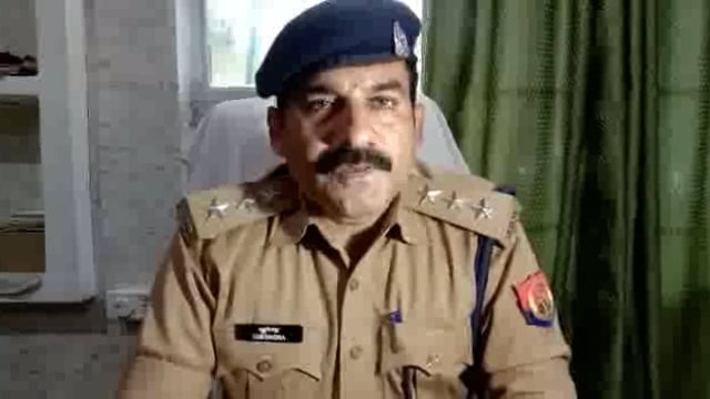  औरैया  के तालेपुर गांव में दो पक्षों में पुरानी रंजिश को लेकर हुई मारपीट  संबन्ध मे सीओ सिटी सुरेंद्र नाथ ने दी जानकारी