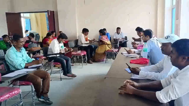 प्रखंड मुख्यलय सभागार में प्रखंड स्तरीय विकास मित्रों का प्रशिक्षण कार्यक्रम का हुआ आयोजन