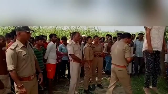 बहराइच: थाना हरदी परिजनों की फटकार से आहत किशोरी ने लगाई फांसी अजनबी लड़के से बात करते समय परिजनों ने देखा था