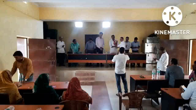 फुल्लीडुमर प्रखंड पंचायत समिति की सामान्य बैठक प्रखंड प्रमुख गौतम प्रकाश की अध्यक्षता में आयोजित