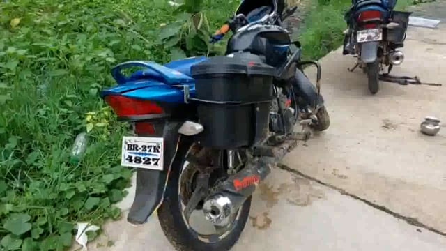 सिरदला पुलिस ने अहियापुर गांव के समीप 6 बाइक समेत 595 लीटर महुआ शराब किया जप्त,4 गिरफ्तार