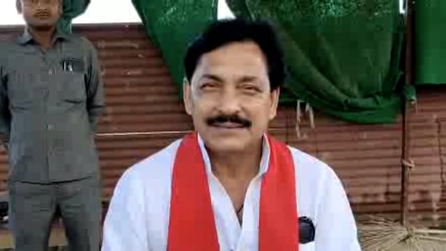 सपा विधायक प्रदीप यादव ने डिप्टी सीएम केशव प्रसाद मौर्या पर साधा निशाना