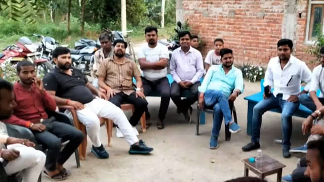 गोंडा: अवध केसरी सेना के राष्ट्रीय अध्यक्ष ने किसानों  की बैठक कई महत्वपूर्ण बिंदुओं पर की चर्चा