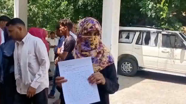 मौलाना ने की काली करतूत शादी का झांसा देकर मस्जिद में करता रहा महिला से दुष्कर्म पीड़िता पहुंची एसएसपी ऑफिस