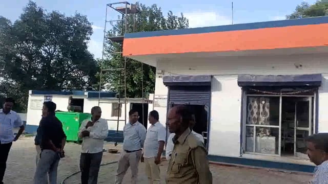 माट पेट्रोल पंप पर प्रशासन ने की छापेमारी
