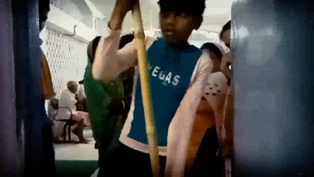 बलुवा गांव में खेलने के दौरान शीशे पर गिर जाने से एक बालक हुआ जख्मी