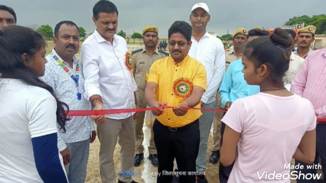 जिलाधिकारी ने किया जिला स्तरीय खुली ग्रामीण प्रतियोगिता का शुभारंभ