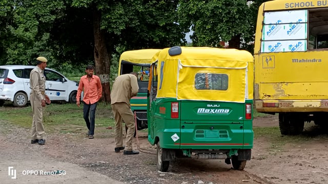 जालौन
एआरटीओ और परिवहन विभाग द्वारा चला कानूनी हंटर 