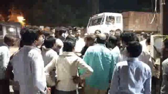 लालगंज के पावर हाउस के पास अज्ञात वाहन की टक्कर से युवक घायल।