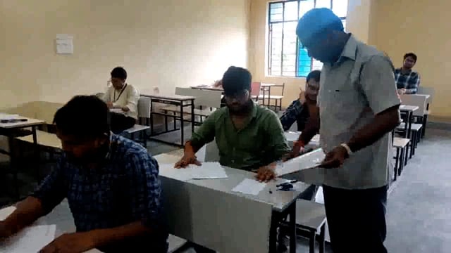 नालंदा इंजीनियरिंग कॉलेज में मेडिकल छात्र का चल रही परीक्षा शांतिपूर्ण महौल में हुई सम्पन्न