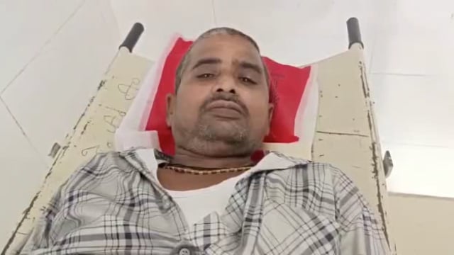 बाइक सवार ने राहगीर को टक्कर मारकर किया घायल