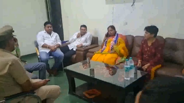 उत्तर प्रदेश सरकार की दर्जा प्राप्त राज्यमंत्री रेखा वर्मा अपने दो दिवसीय दौरे पर मथुरा पहुंची किया स्वागत सम्मान