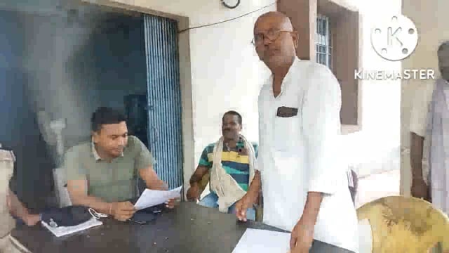 फुल्लीडुमर अंचल कार्यालय में व्याप्त भ्रष्टाचार के खिलाफ पंचायत समिति सदस्या पुष्पा राय ने थाने में दिया आवेदन