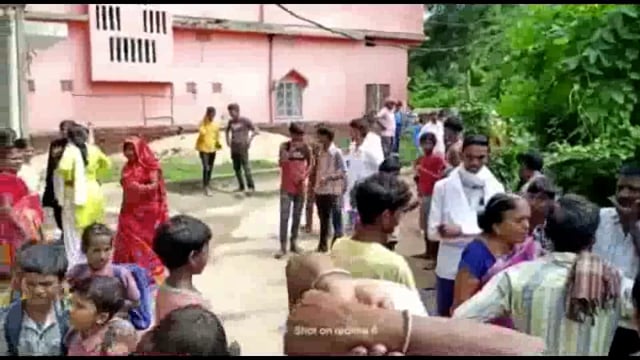 लखीसराय पुरानी बाजार  एक मकान में किराए पर रह रहे बिजली विभाग के SDO ने फांसी लगाकर की आत्महत्या जांच में जुटी पुलिस 