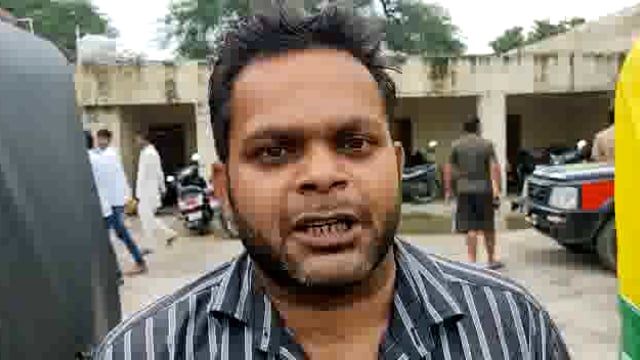 दिबियापुर थाना क्षेत्र के कलेक्ट्री रोड पर एक मकान पर दबंगों के द्वारा की गई दबंगई के मामले में पुलिस से लगाई गुहार