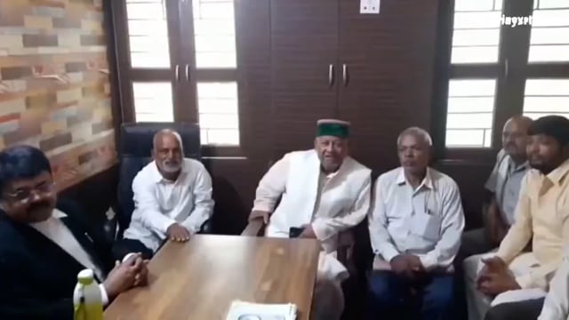 घोसी लोकसभा के पूर्व सांसद हरिनारायण राजभर एमपी एमएलए कोर्ट में हुए पेश