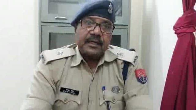 थाना दिबियापुर के अन्तर्गत ग्राम उमरसाना में ग्राम समाज की जमीन को लेकर दो पक्षों में हुए विवाद के सम्बन्ध में अपर पुलिस