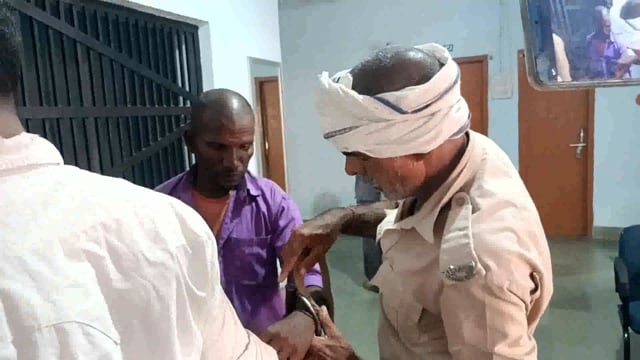 सूर्यगढ़ा थाना पुलिस के द्वारा एक शराब तस्कर को गिरफ्तार कर भेजा गया जेल