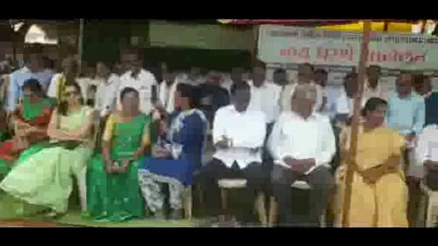 शहरातील ईदिरा गांधी चौकात विविध सामाजिक संघटनांकडून धरने आंदोलन 