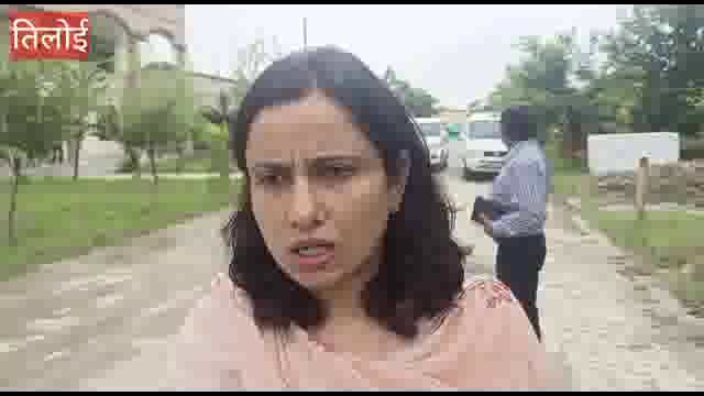 अमेठी - तहसील दिवस के दौरान शिकायत लेकर तहसील पहुंची महिला की हालत बिगड़ी,

महिला का आरोप , दबंगों ने जमीन देने के नाम प