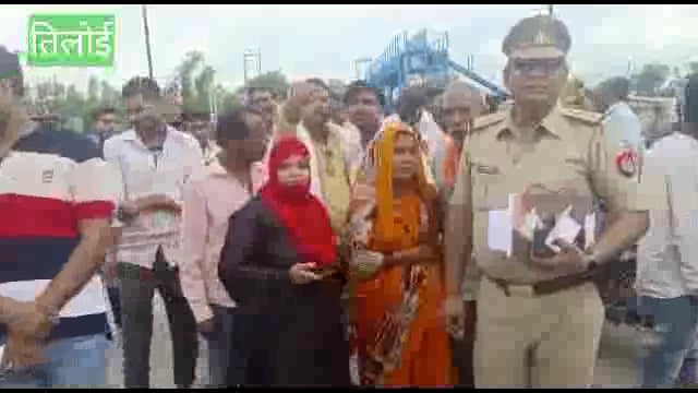 अमेठी-पति की प्रताड़ना से तंग विवाहिता ने नहर में लगाई छलांग

पास से गुजर रहे एक युवक ने नहर में कूदकर बचाई महिला की जान
