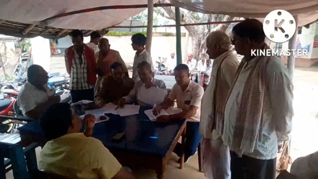 भूमि विवाद को लेकर कटोरिया थाना परिसर में जनता दरबार का आयोजन।