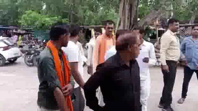 खराब हुई फसल का मुआवजा दिलाने की मांग