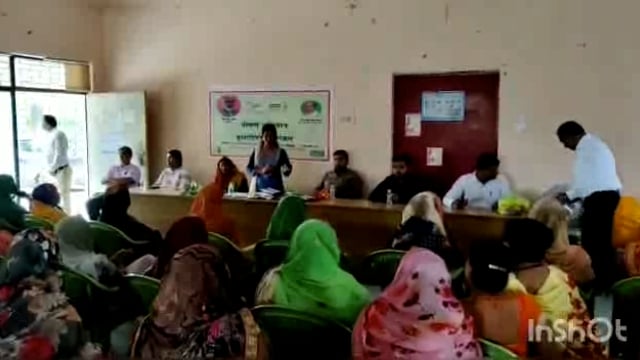 औरैया जिले के ब्लॉक भाग्यनगर के सभागार में कृषि विज्ञान केंद्र द्वारा कृषि वैज्ञानिक डॉक्टरों द्वारा शिविर डॉ अनंत कुमार