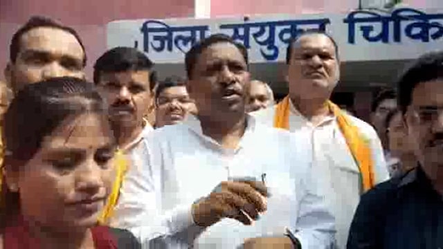 भाजपा सांसद रामशंकर कठेरिया ने बताया  प्रधानमंत्री नरेंद्र मोदी के उपलक्ष में मनाया जा रहा है सेवा दिवस