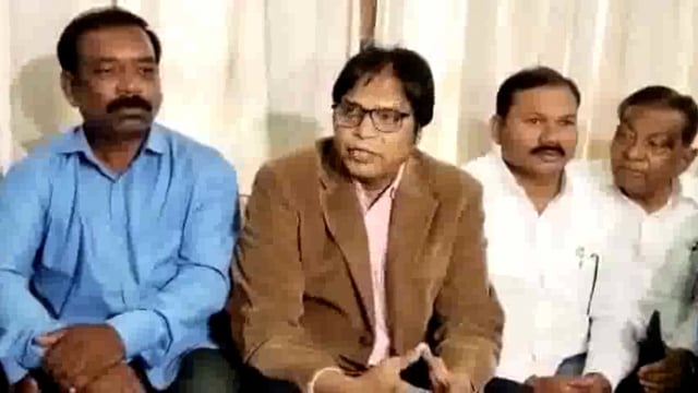 आंबेडकरी विचार संपवाल तर नेहरु,गांधीचे विचार संपवू,कॉँग्रेसमुक्त जिल्ह्यासाठी राजेंद्र गवई भाजप सोबत करणार युती.
