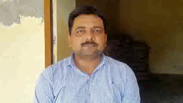 पेयजल संकट से जूझ रहे शिवगढ़ क्षेत्र के किसान, जिम्मेदार लापरवाह