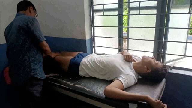 ऑटो पलटने से बडंहिया निवासी सुरेश सिंह के पुत्र प्रिंस हुए घायल