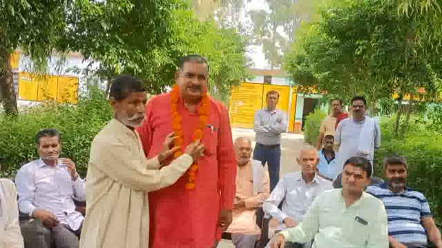 भारतीय जनता पार्टी किसान मोर्चा के जिला अध्यक्ष विनोद सारस्वत के नेतृत्व में किया गया