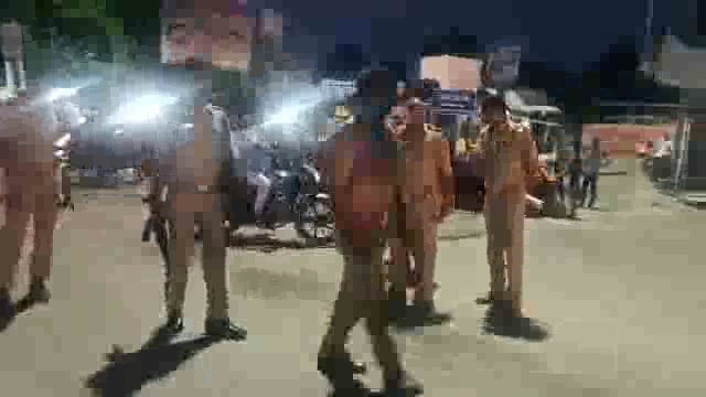 जनपद बहराइच थाना कोतवाली नानपारा त्यौहार को लेकर नानपारा पुलिस अलर्ट
प्रभारी निरीक्षक शमशेर बहादुर सिंह द्वारा मय पुलिस