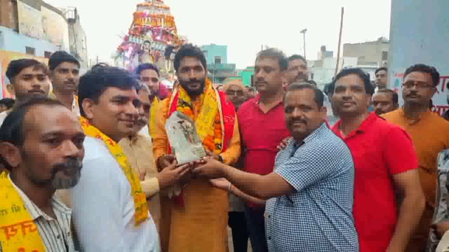 खैर कस्बे में निकाली रावण की निकाली गई दोहाई राहुल सारस्वत के द्वारा शुभारंभ किया गया