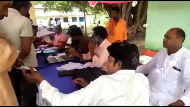 सिरदला में मामलो का निपटारा को लेकर बिजली कर्मियों ने किया कैंप का आयोजन,25 मामलो का किया गया निपटारा


