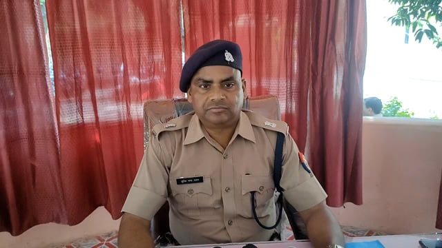 10 दिन में मामले का निस्तारण नहीं हुआ तो होगी कार्रवाई  इटवा में एएसपी सुरेश चंद्र रावत ।