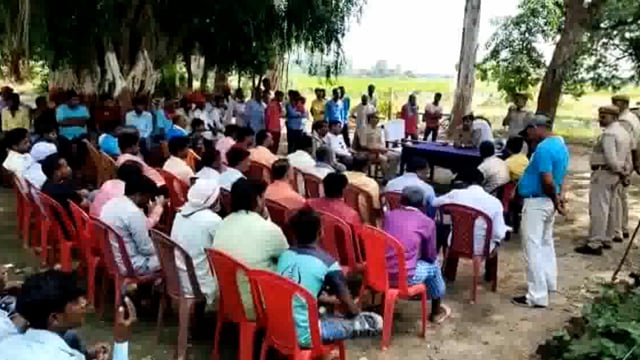 ग्राम प्रहरी गांव की हर गतिविधि पर रखें नजर मिश्रौलिया में थाना अध्यक्ष घनश्याम सिंह ।