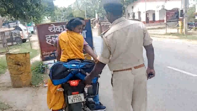 मुंगेर एसपी के निर्देश पर हरपुर पुलिस ने चलाया वाहन जांच अभियान