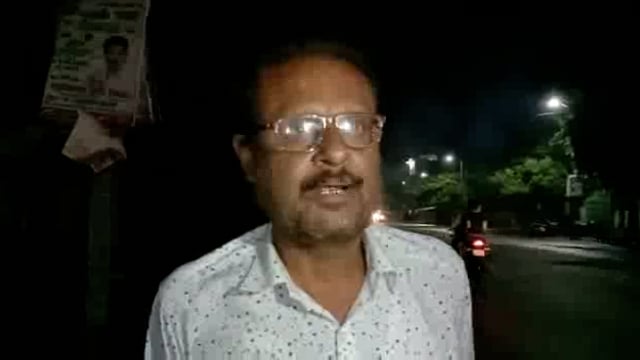 खबर औरैया से। किसान पुष्पक शुक्ला ने बताया कि लगातार बारिश से धान की फसल के अलावा हर फसल के लिए यह पानी नुकसान है।