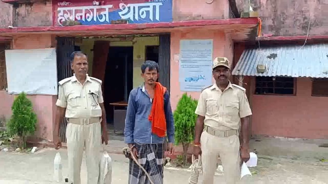 सपनी दुर्गास्थान गांव से पुलिस ने 5 लीटर देसी शराब के साथ शराब तस्कर को किया गिरफ्तार भेजा जेल