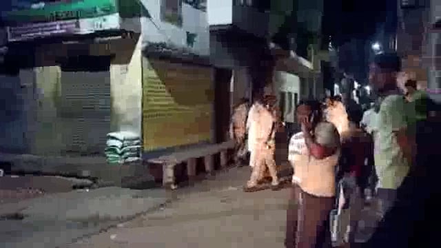 समुदाय विशेष के दो पक्षों में जमकर हुआ पथराव : फिंके ईंट पत्थर