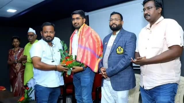 लॉयन्स क्लबच्या वतीने 25 शिक्षकांना आदर्श पुरस्काराने सन्मानित