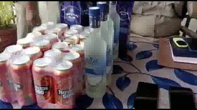 लखीसराय जिले के किऊल जीआरपी पुलिस ने भारी मात्रा में विदेशी शराब के साथ तीन लोगों को किया गिरफ्तार