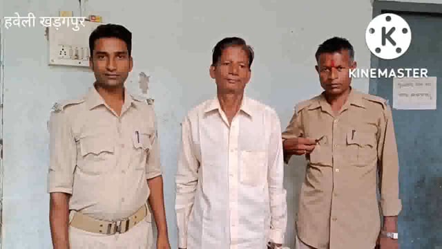 नगर परिषद क्षेत्र के अंबेडकर चौक के समीप ब्रेथ एनालाइजर से शराब जांच के दौरान नशे में धुत एक शराबी को गिरफ्तार कर जेल 