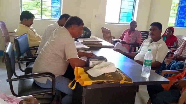 बलुआ पंचायत सरकार भवन प्रांगण में ग्राम कचहरी का हुआ आयोजन, कुल 02 मामलों पर हुई सुनवाई