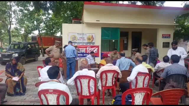 नवाबगंज थाना दिवस में आए कुल 12 मामले एक का हुआ निस्तारण