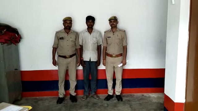 फफूंद थाना पुलिस उ0नि0 विनोद कुमार ने एक अभियुक्त को सीआरपीसी की धारा 151 के तहत गिरफ्तार कर भेजा न्यायालय