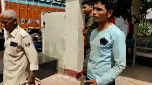 तारापुर में चोरों ने भगवान को भी नही छोड़ा उल्टा नाथ महादेव मंदिर से घंटी सहित अन्य समानों की चोरी