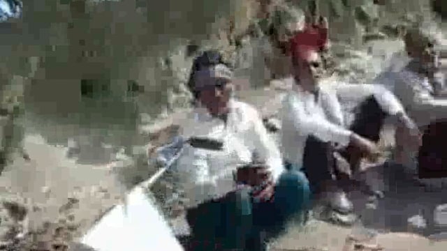  मांट यमुना नदी  में स्ट्रीमर वाले पार उतारने को लेकर  वसूल रहे सवारियों से पैसा